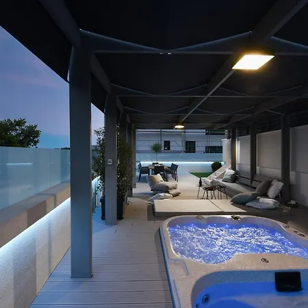 Lazy - Luxury Yachting Apartmán