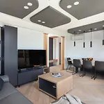 Lazy - Luxury Yachting Apartamento
