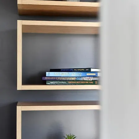 Lazy - Luxury Yachting *