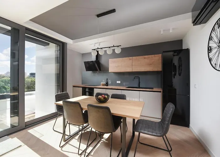 Lazy - Luxury Yachting Apartmán