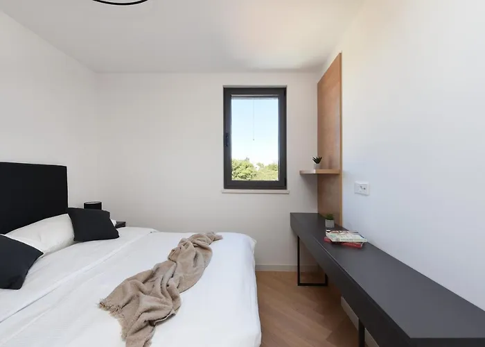 Lazy - Luxury Yachting Apartmán *