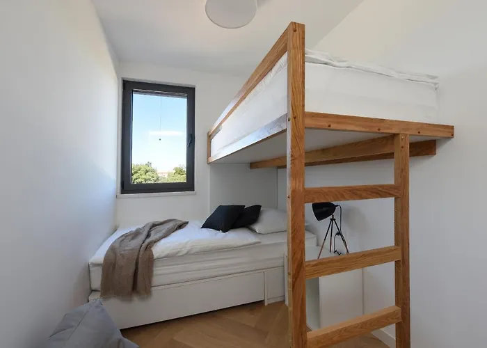 Lazy - Luxury Yachting Zadar