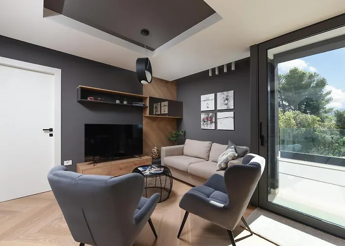 Lazy - Luxury Yachting Apartmán