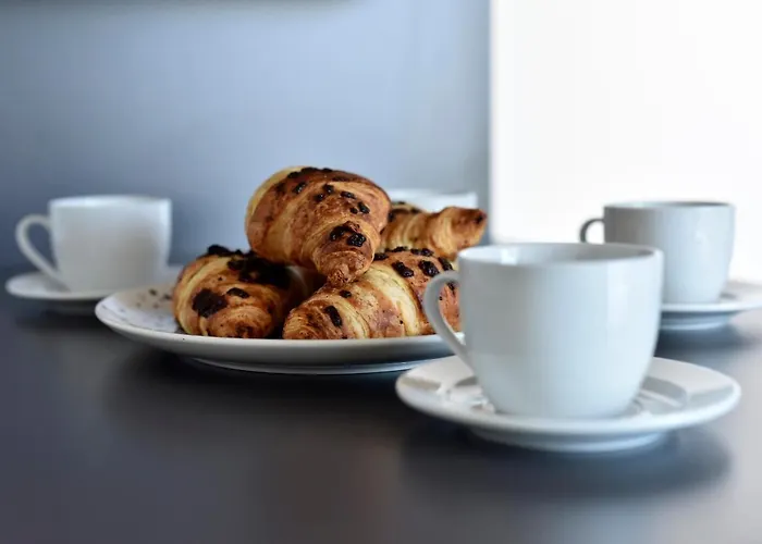 Lazy - Luxury Yachting *