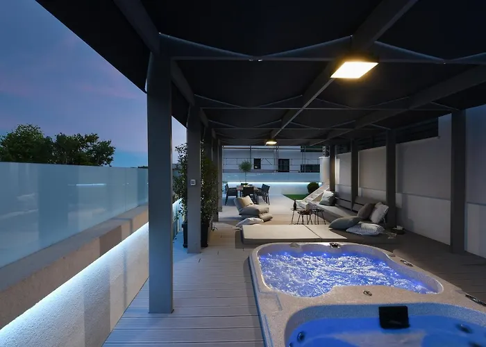 Lazy - Luxury Yachting Apartmán